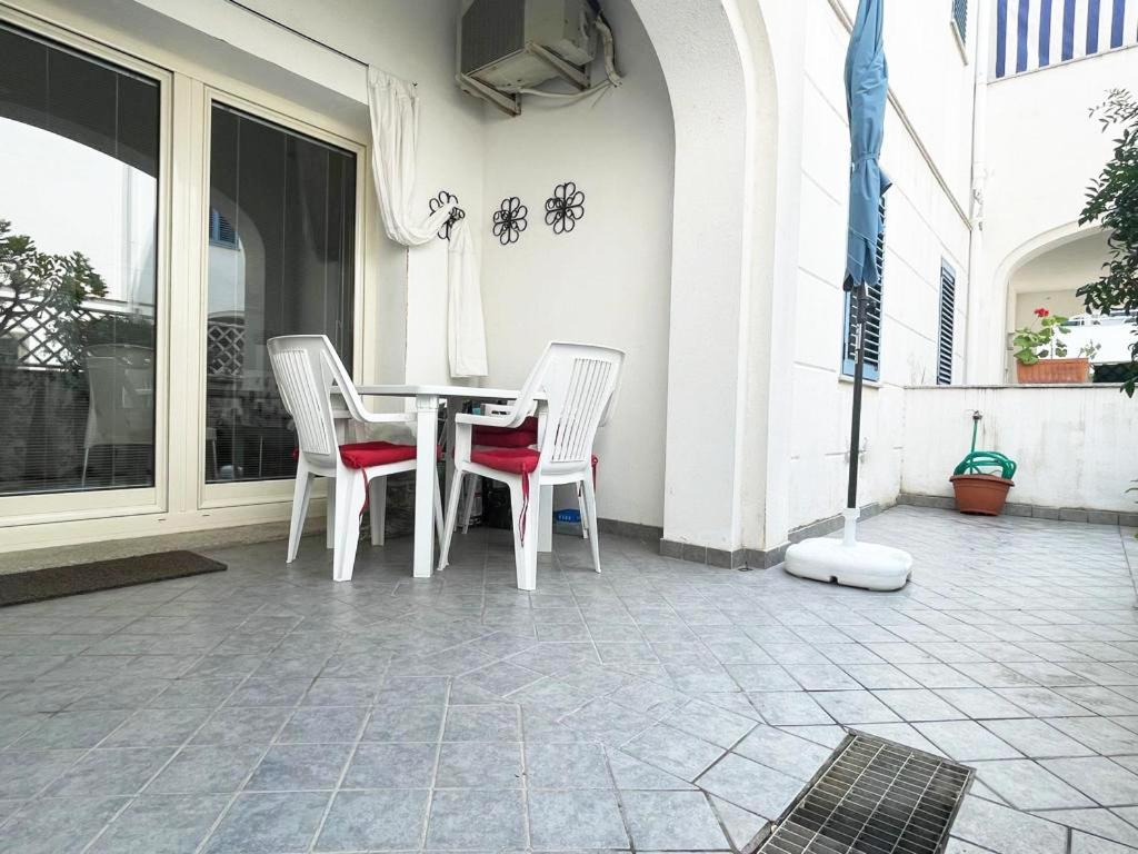 Le Residenze Blu Sardinia Aparthotel La Caletta Exterior photo